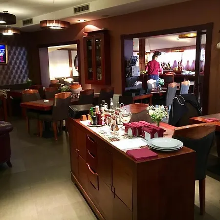 Biblioteka Cardaka 10/61 شقة كوباونيك