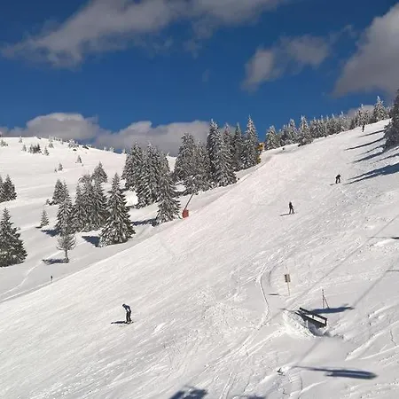 Biblioteka Cardaka 10/61 شقة كوباونيك