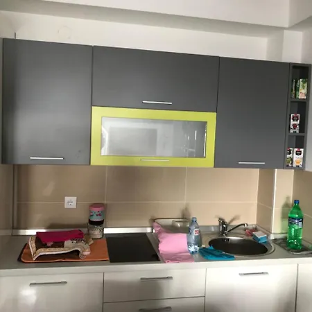 Biblioteka Cardaka 10/61 Apartment