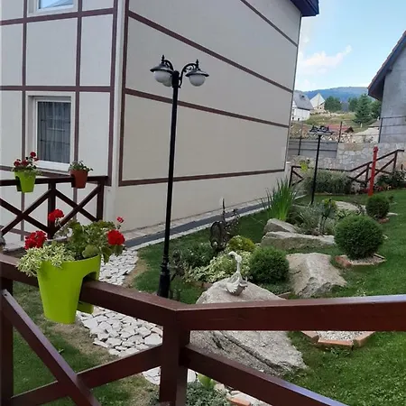 Biblioteka Cardaka 10/61 شقة